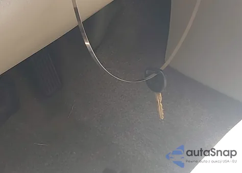 2001 Chevrolet Tahoe Ls z USA, uszkodzony, nr VIN 1GNEC13T01R137713